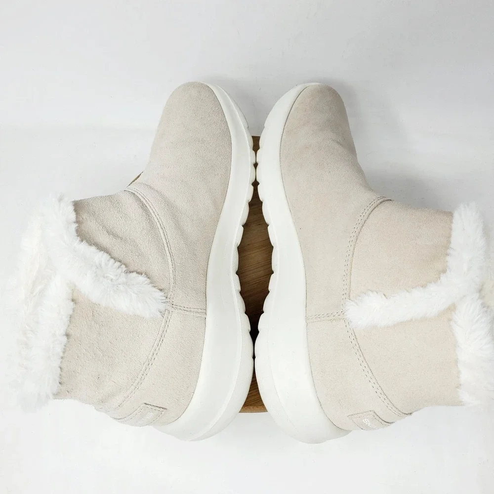 Skechers Ankle Boots Womens 8.5 On The Go Joy Bundle Up Lined Comfort Shoes